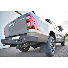 Hátsó lökháritó Toyota Hilux REVO 2020+  vonóhorog tartóval