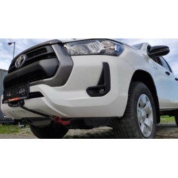 Csörlő tartó lemez Toyota Hilux SR5 2021+