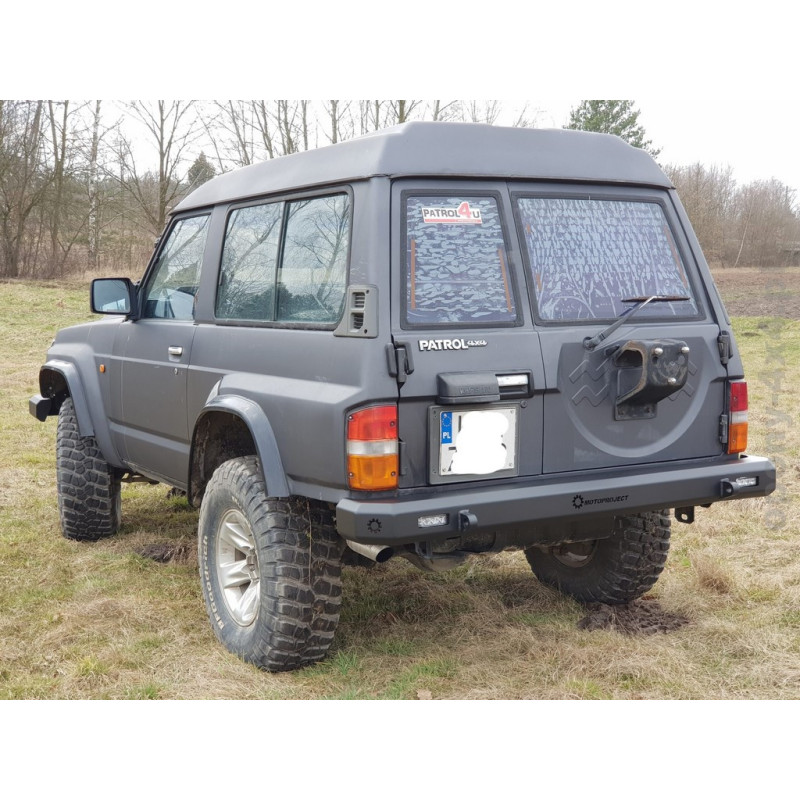 Lökhárító Nissan Patrol Y60 hátsó - csörlőtartó nélkül